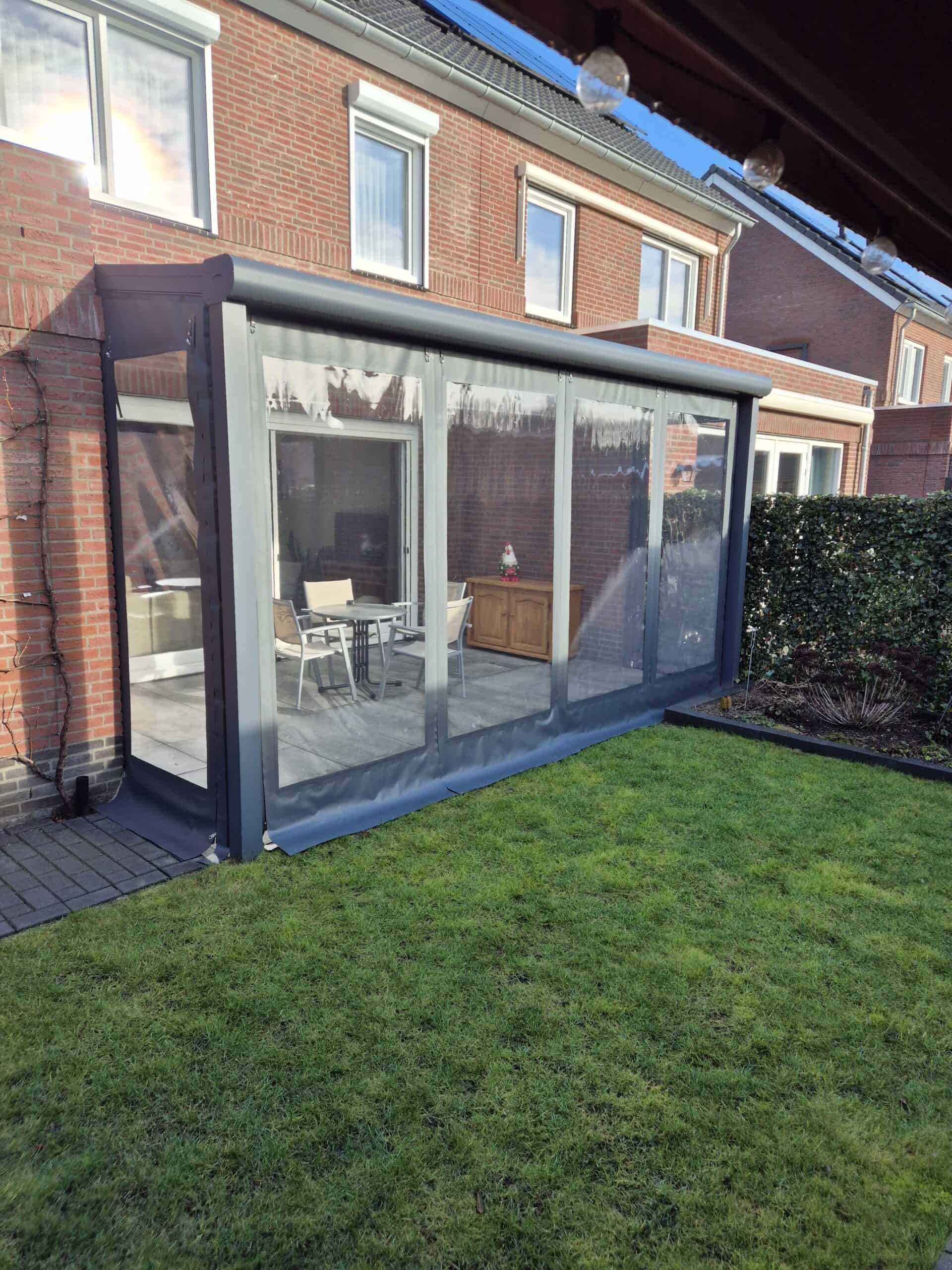 Mooie afwerking van overkapping